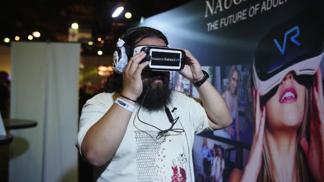 9950428_naughty-america-brings-vr-porn-to-e3-2016_de66ef10_m